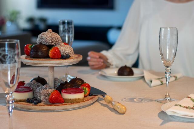 Etasjefat og kakespade