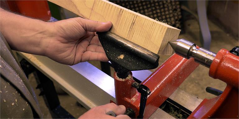 Step3-Adjust-the-tool-rest