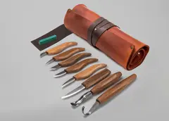 Spikkesett S18X i l&#230;rmappe 8 kniver, slipeutstyr og emner.