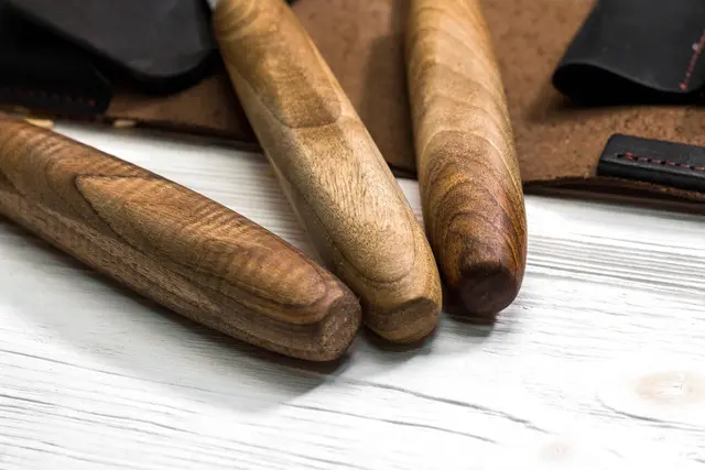 Spikkesett S19X i lærmappe 3 kniver og slipeutstyr. Beavercraft 