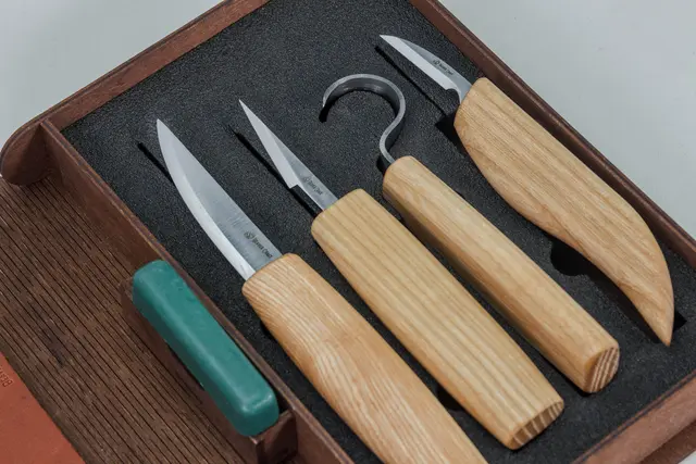 Spikkesett S09Book i gaveeske 4 kniver og slipeutstyr. Beavercraft 