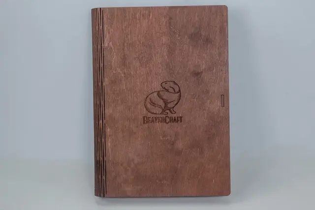 Spikkesett S43Book i gaveeske 4 kniver og slipeutstyr. Beavercraft 