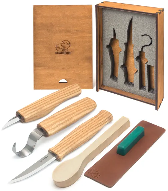 Spikkesett S13Box i gaveeske 3 kniver, emne og slipeutstyr. 