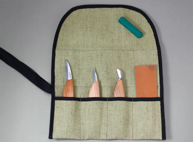 Spikkesett S15 i mappe 3 kniver og slipeutstyr. Beavercraft 