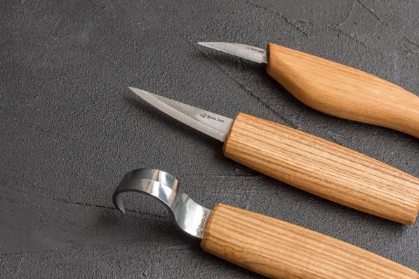 Spikkesett S17 til treskje mm. Høyre 3 kniver og slipeutstyr. Beavercraft 