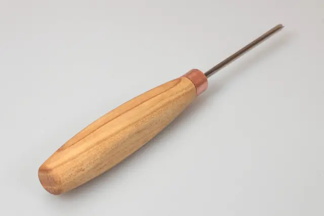 Treskjærerjern 12/2. halvlang Beavercraft. V-stål. 2mm. 