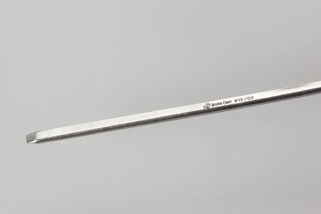 Treskjærerjern 12/2. halvlang Beavercraft. V-stål. 2mm. 