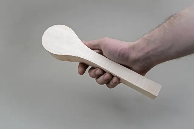 Emne til skje i lind 260 x 65 x 40 mm. Beavercraft 