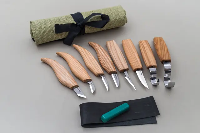 Spikkesett S08. Venstre 8 kniver og slipeutstyr. Beavercraft 