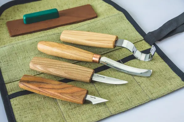 Spikkesett S49 til treskje mm. Venstre 4 kniver og slipeutstyr. Beavercraft 