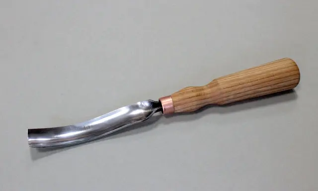Treskjærerjern 7L/22 med svai Beavercraft. Kraftig skulp, 22mm. 