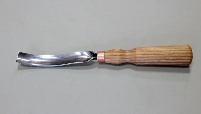 Treskjærerjern 7L/22 med svai Beavercraft. Kraftig skulp, 22mm. 