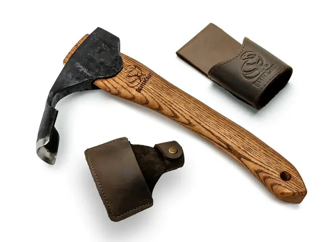 Liten Teksle til Sløyd og Uthuling AX2 med lærslire. Beavercraft 