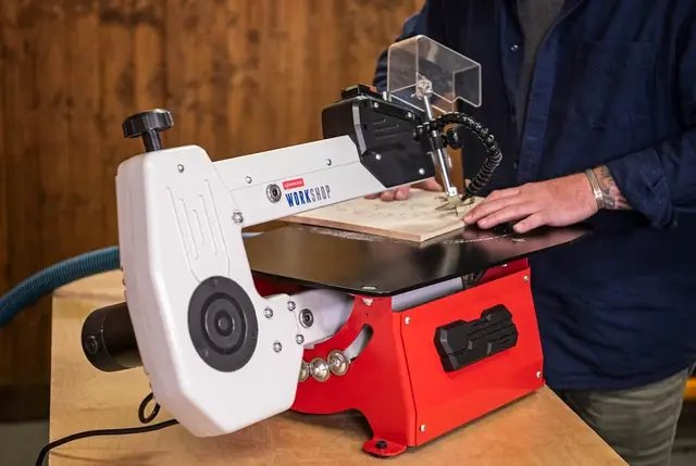 Kontursag -  AW457SS Axminster Workshop 