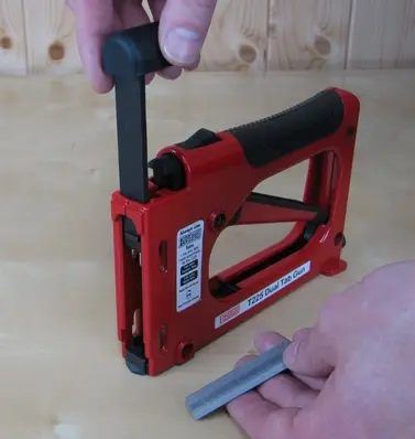 Stiftepistol for Glasstift 