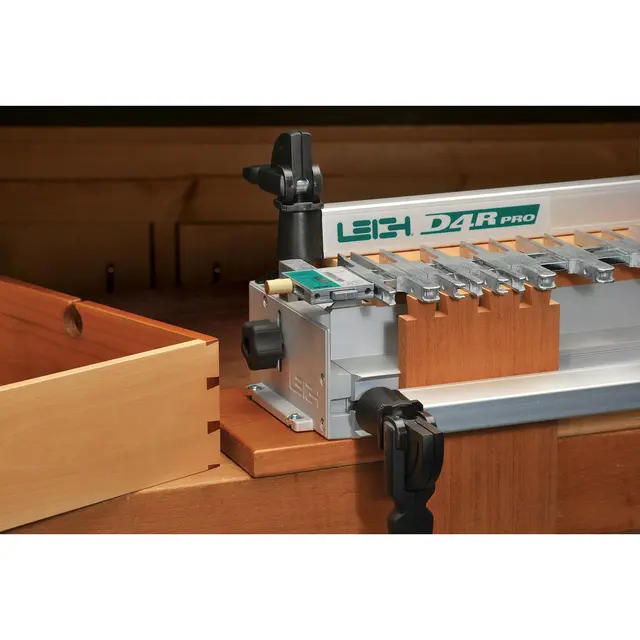 Leigh Jig D4R Pro Fingerskjøt Jig 609 mm Engelsk Br.Manual 
