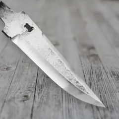 Råsmidd knivblad 120–140 mm – falsk egg 3-lags smidd – HRC 56–58