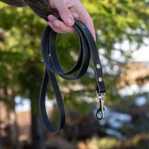Hundekobbel m/ Karabinkrok 144 cm- Svart M/ Dring