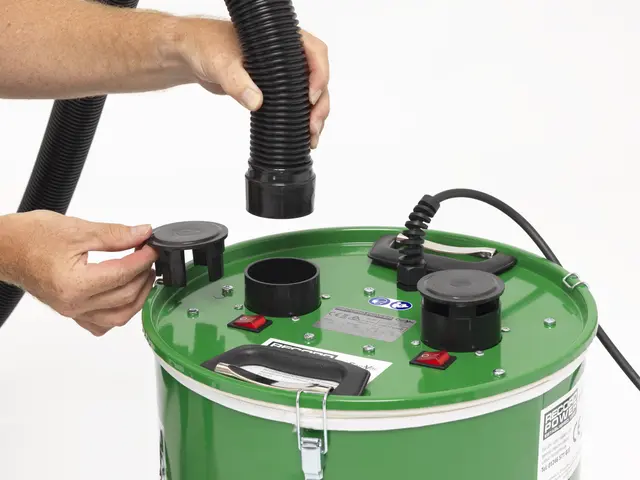 CamVac CGV286-3-WALL. Veggmontert avsug Record Power 