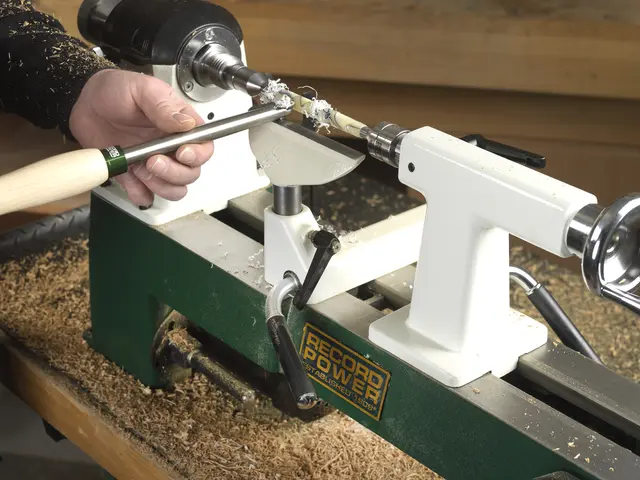 Pathfinder elektronisk tredreiebenk Record Power 