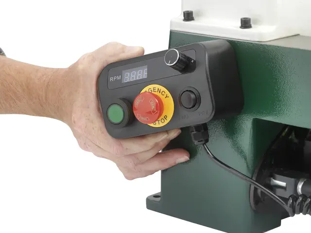 Pathfinder elektronisk tredreiebenk Record Power 