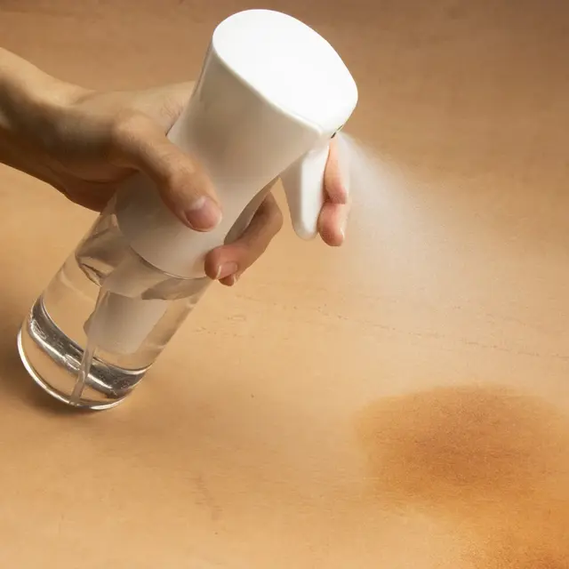 Flaske med fin dusjdyse 300 ml 