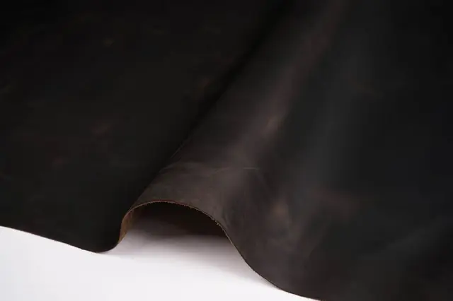 Crazy Horse "Wax"- Pull-up 1.6-1.8 mm-CC Vegetabilsk Garvet - Choco 