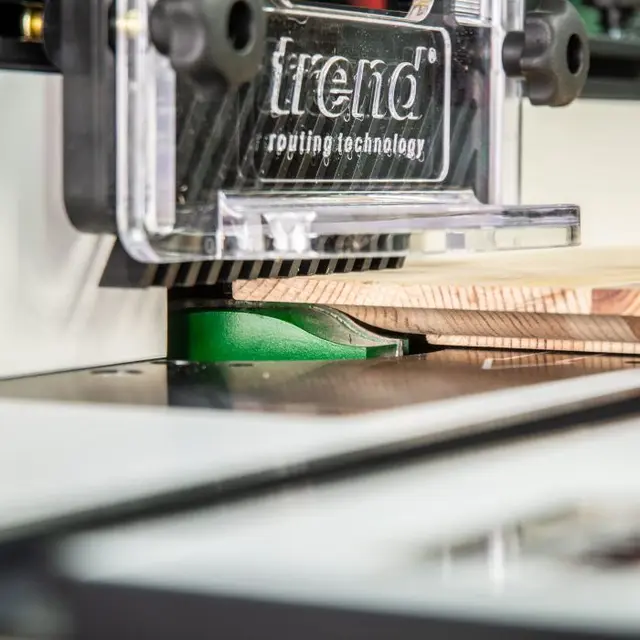Trend Frittstående Fresebord WRT/EURO. Komplett med bryter og mye utstyr. 