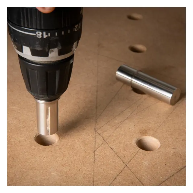 UJK Parf System Hullkalibrator. 20mm Justerer inn hullstørrelsen. 