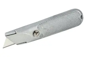 Standard tapetkniv med faste blad